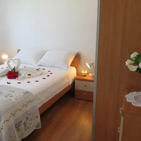 Nik Apartment *